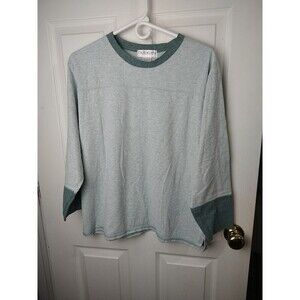 Carole Hochman Women's Crew Long Sleeve Green Pullover Tee. Size M